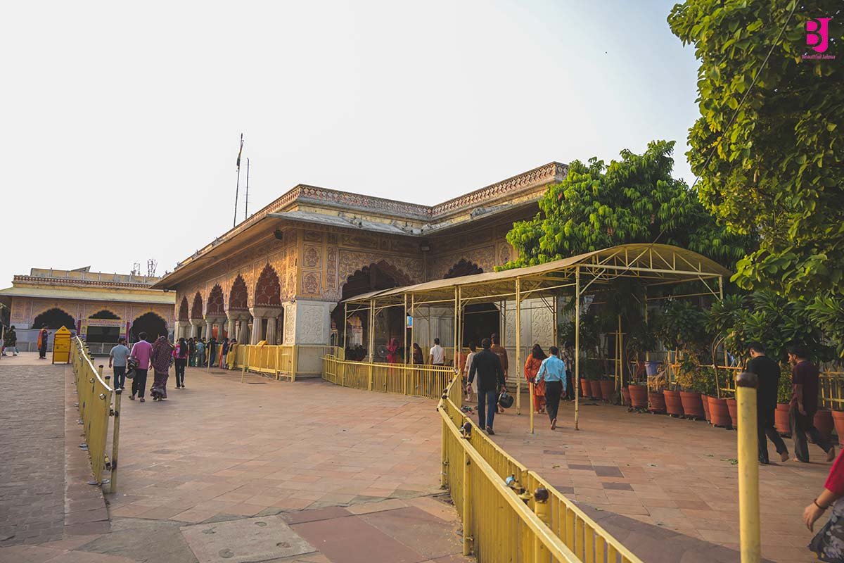 Courtyard and darshan queue at Govind Dev Ji Temple Jaipur