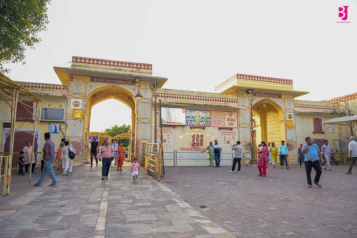 Main entrance of Govind Dev Ji Temple in Jaipur