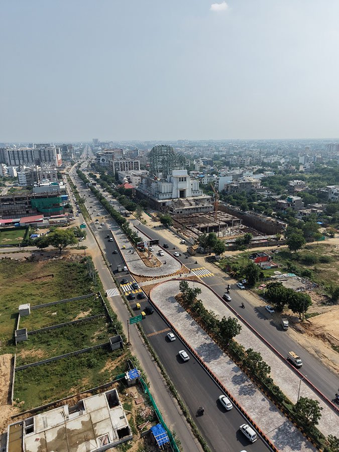जगतपुरा महल रोड और नए U-Turn का हवाई दृश्य