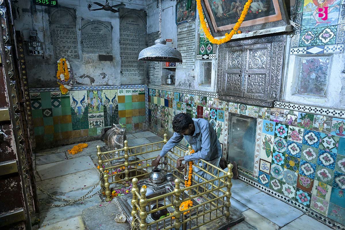 Tiled interior and Shiva shrine at Tarkeshwar Mahadev Temple