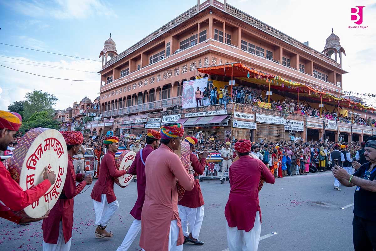 Traditional musicians performing during the Teej procession in Jaipur